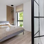 Awanport Estate By Renters Apartment *