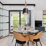 Apartment Awanport Estate By Renters