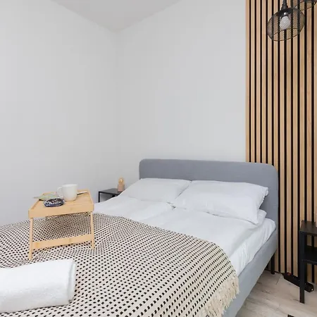 Awanport Estate By Renters