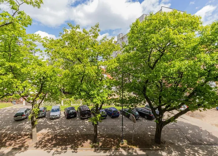 Awanport Estate By Renters