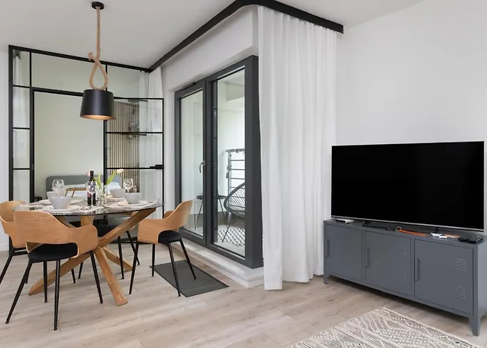 Awanport Estate By Renters דירה גדינייה